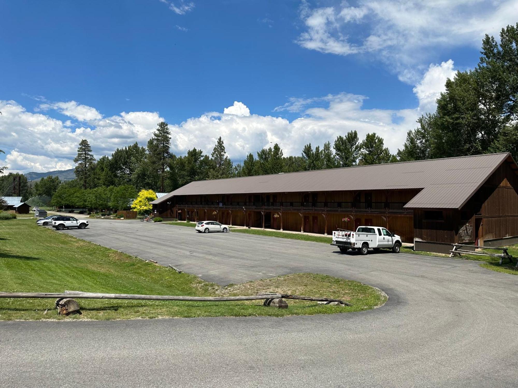 Methow River Lodge And Cabins 温索普 外观 照片