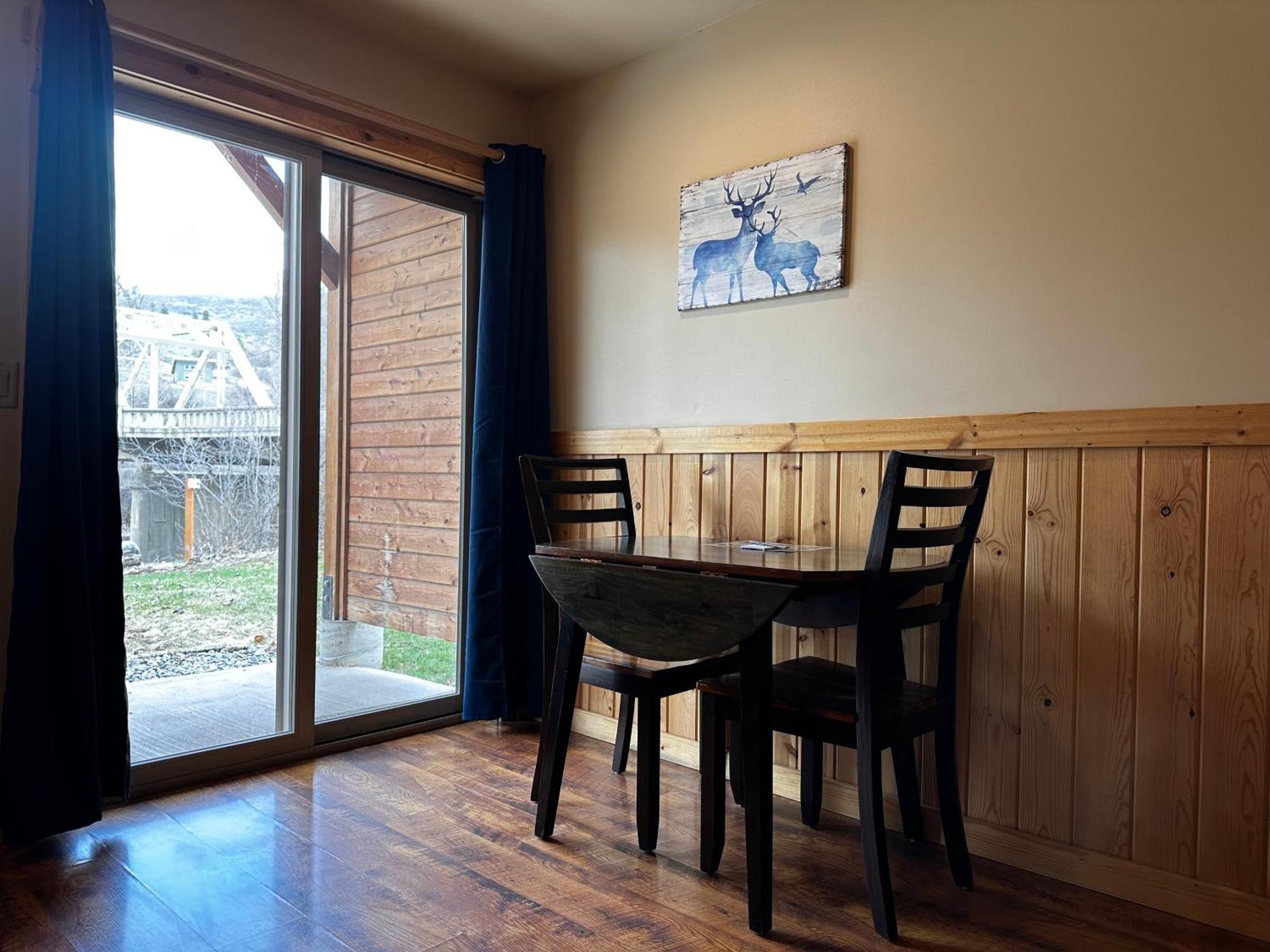 Methow River Lodge And Cabins 温索普 外观 照片