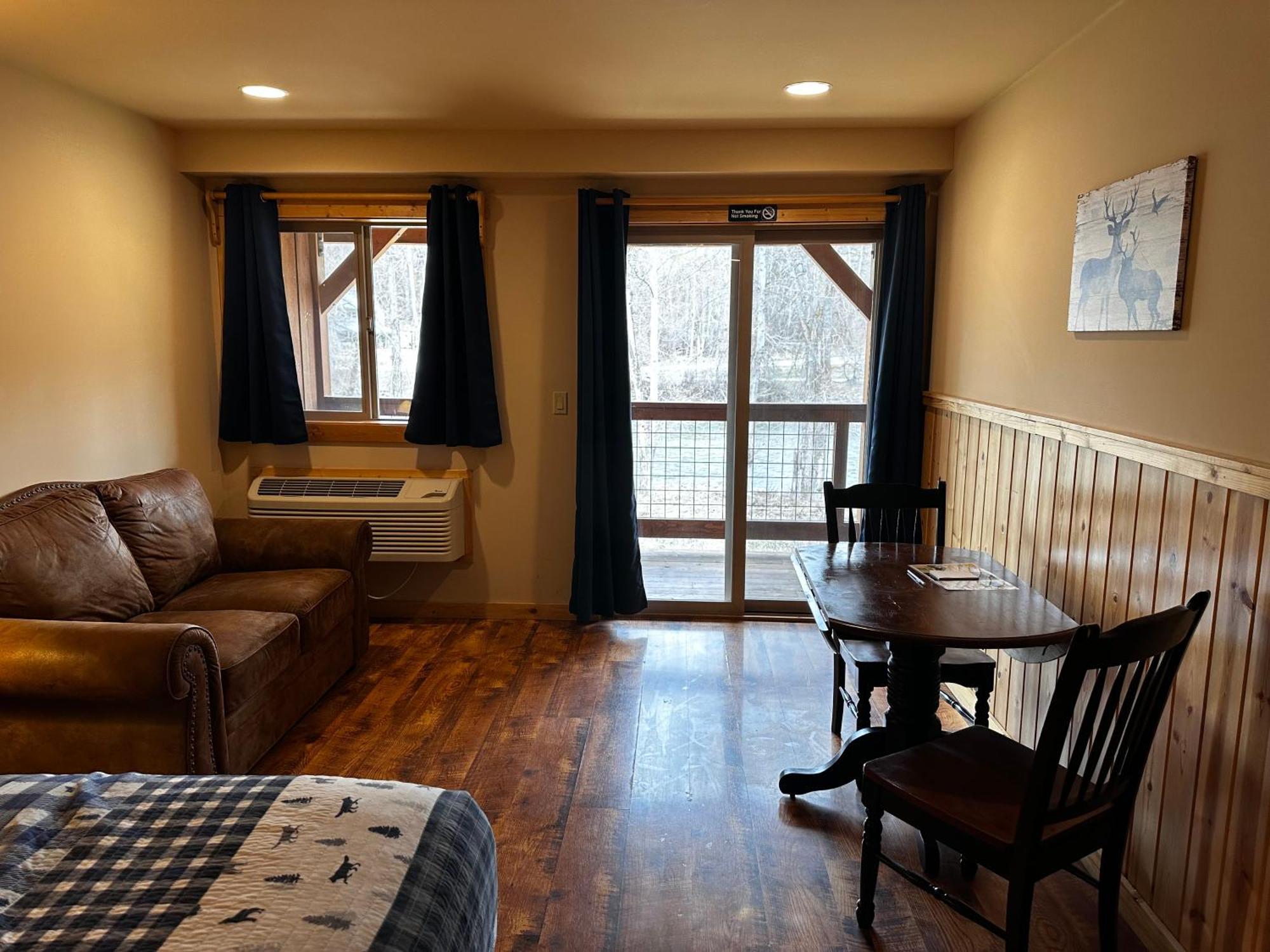 Methow River Lodge And Cabins 温索普 外观 照片